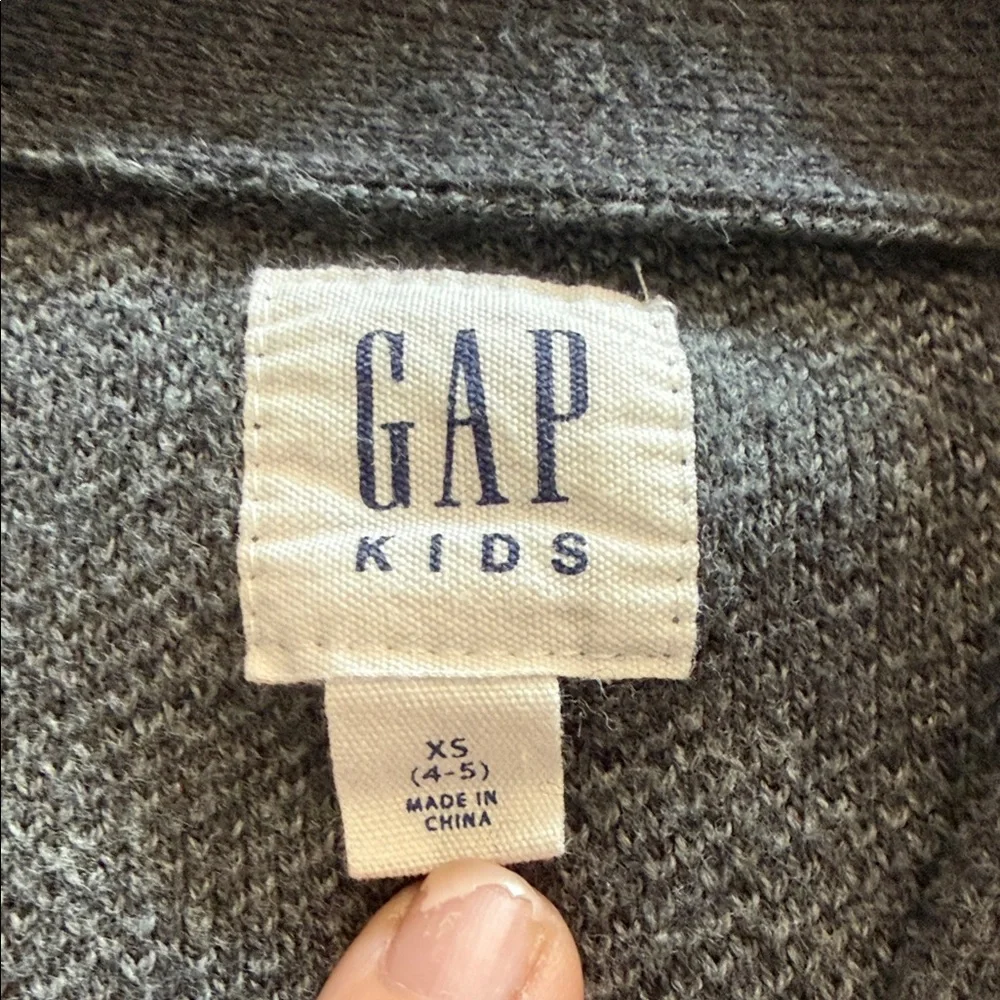 GAP Men's Two-Tone Gray Checkerboard V‑Neck Cardigan